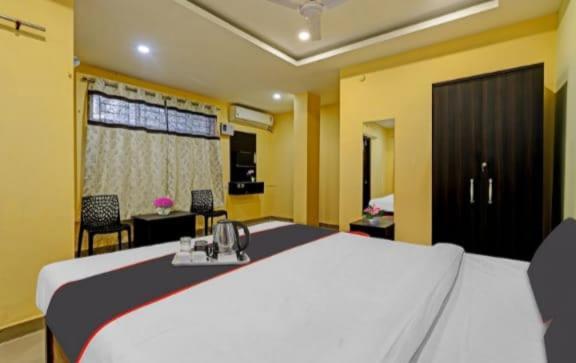 Hotel H K Residency Near Kalakshetra Guváhátí Exteriér fotografie